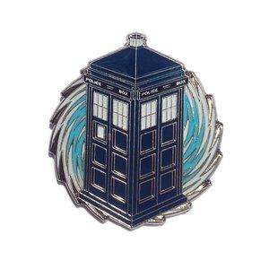 Doctor Who TARDIS Enamel Pin (Glows!)